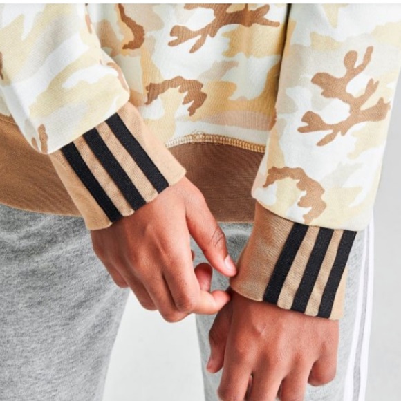 Adidas Originals Youth Crewneck Sweatshirt Beige Camo - Picture 10 of 14